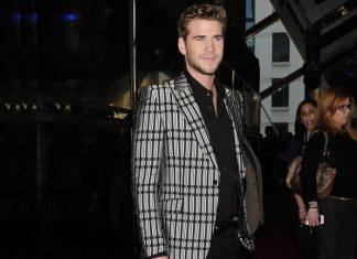 Liam Hemsworth, 21 mars 2012