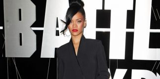 Rihanna, 10 avril 2012