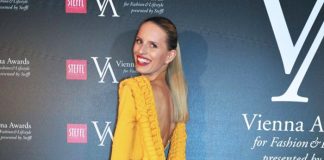 Karolina Kurkova, 30 mars 2012