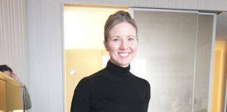 Deanna, 30 ans. PR specialist.