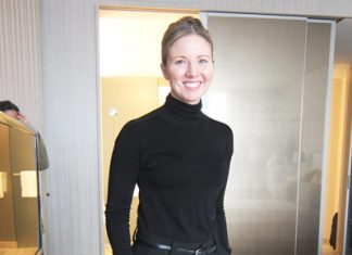 Deanna, 30 ans. PR specialist.