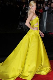 12Nov2013-Elizabeth-Banks-2