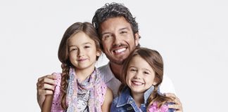 Ève et Lily inspirent leur papa Jean Airoldi pour sa nouvelle collection à l’Aubainerie!