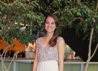 Roxane, 23 ans. Chargée de comptes @ Sensation Mode