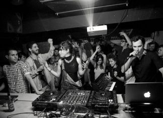 Coup de coeur de Joe: Friday Night Party Night!