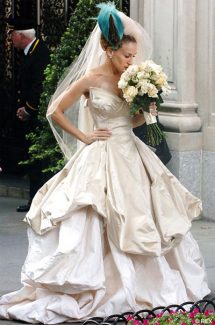 carrie-bradshaw-wedding-dress-new-line-cinema
