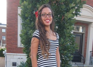 Jaymee, 16 ans. Étudiante