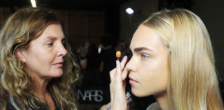 NARS s’associe à Christopher Kane pour une collection exclusive