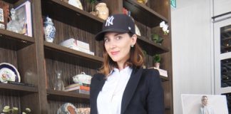 Sarah, 37. Blogger @ RealLifeRunway