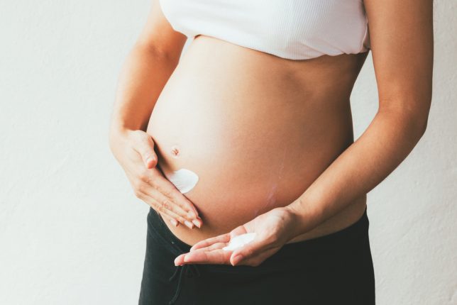 #PregoLife: prévention des vergetures avec l’Huile de Soin Prunelle Dr Hauschka