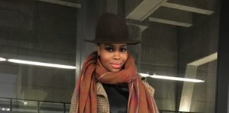 Look de métro: Myrtho, 30 ans. Maquilleuse @ Salon Glam Ô Naturel