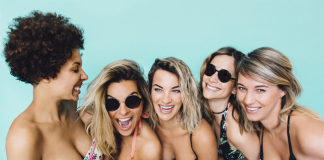 Découvrez la collection de maillots Selfie par Kim Rusk!