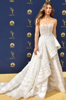 emmys2018-jessicabiel-2