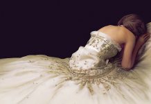 Les 24 plus beaux look de Lady Di… et des billets pour le film Spencer!